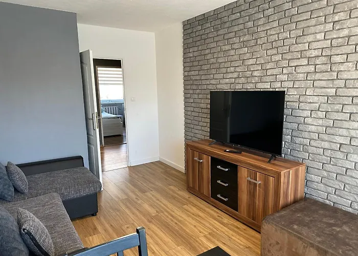 Kinga Mieszkanie Trzypokojowe W Centrum * Szklarska Poręba